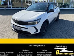 Weiß Gebraucht 2022 Opel Grandland X GS Line SUV | 23.950 € (Etwas zu teuer)