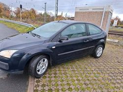 Blau Gebraucht 2005 Ford Focus Limousine | 1.999 € (Fairer Preis)