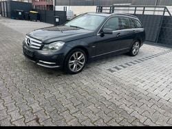 Schwarz Gebraucht 2011 Mercedes C200 Avantgarde Limousine | 5.800 € (Superpreis)