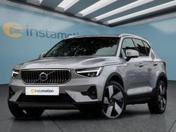 Silber Gebraucht 2022 Volvo XC40 Plus SUV | 35.699 € (Fairer Preis)