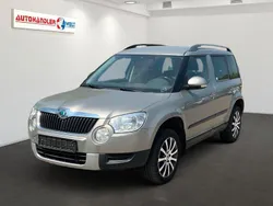 Beige Gebraucht 2012 Skoda Yeti Family SUV | 4.999 € (Superpreis)