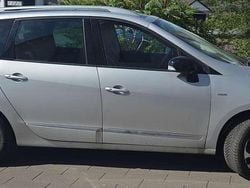 Gebraucht 2014 Renault Scénic III Bose Edition Van / Kleinbus | 5.000 € (Guter Preis)