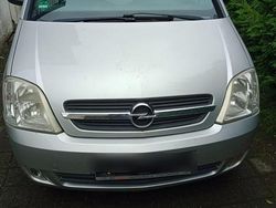 Silber Gebraucht 2003 Opel Meriva Van / Kleinbus | 850 € (Fairer Preis)
