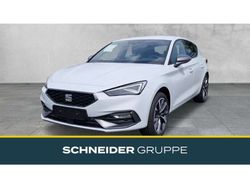 Weiß Gebraucht 2025 Seat Leon Limousine | 34.950 € (Teuer)
