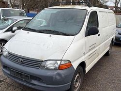 Weiß Gebraucht 2004 Toyota HiAce Van / Kleinbus | 5.990 € (Teuer)