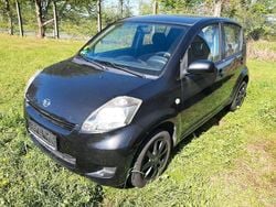 Schwarz Gebraucht 2011 Daihatsu Sirion Kleinwagen | 2.222 € (Guter Preis)