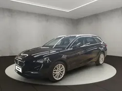 Midnight schwarz metallic Gebraucht 2022 Seat Leon XCELLENCE Kombi | 19.950 € (Guter Preis)