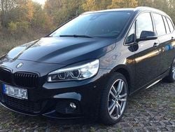 Schwarz Gebraucht 2017 BMW 218 Gran Tourer M Sport Van / Kleinbus | 19.900 € (Fairer Preis)