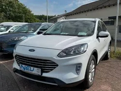 Weiß Gebraucht 2021 Ford Kuga Titanium SUV | 25.500 € (Fairer Preis)