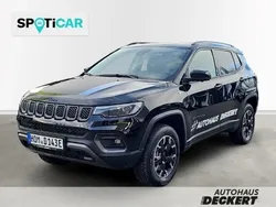 Solid black (schwarz) Gebraucht 2024 Jeep Compass Trailhawk SUV | 47.490 €