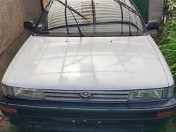 Weiß Gebraucht 1991 Toyota Corolla XLi Limousine | 3.000 €