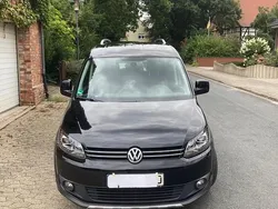 Schwarz Gebraucht 2015 VW Caddy Van / Kleinbus | 17.500 €