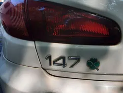 Weiß Gebraucht 2009 Alfa Romeo 147 Quadrifoglio Verde Kleinwagen | 2.750 €