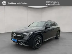 Obsidianschwarz metallic Gebraucht 2025 Mercedes GLC220 AMG SUV | 58.900 €