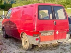 Rot Gebraucht 1996 VW T4 Van | 1.400 €