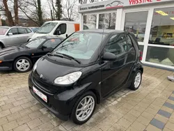 Schwarz Gebraucht 2009 Smart ForTwo Coupé Coupé | 2.500 € (Fairer Preis)