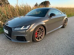 Grau Gebraucht 2016 Audi TTS Ambiente Coupé | 31.400 € (Etwas zu teuer)
