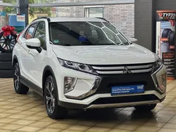 Weiß Gebraucht 2020 Mitsubishi Eclipse Cross Diamant Edition SUV | 17.670 € (Fairer Preis)