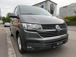 Grau Gebraucht 2021 VW T6.1 Family Van | 43.950 € (Guter Preis)