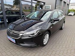 Schwarz Gebraucht 2018 Opel Astra Edition Kombi | 12.490 € (Fairer Preis)