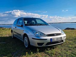 Silber Gebraucht 2004 Ford Focus Limousine | 2.450 € (Teuer)