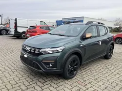 Grün Gebraucht 2024 Dacia Sandero Extreme Kleinwagen | 18.389 € (Fairer Preis)