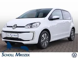 Pure white Gebraucht 2022 VW e-up! Style Kleinwagen | 18.990 € (Teuer)