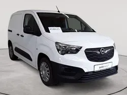 Jade weiß Gebraucht 2021 Opel Combo Selection Van / Kleinbus | 11.990 € (Guter Preis)