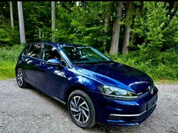 Blau Gebraucht 2017 VW Golf VII Sound Limousine | 13.000 € (Guter Preis)