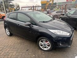 Schwarz Gebraucht 2016 Ford Fiesta Titanium Kleinwagen | 4.400 € (Guter Preis)