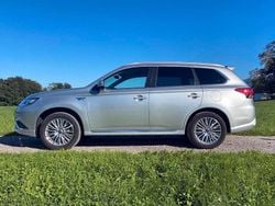 Silber Gebraucht 2020 Mitsubishi Outlander Basis SUV | 21.900 € (Fairer Preis)