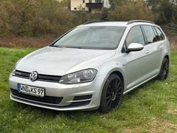 Silber Gebraucht 2017 VW Golf VII Kombi | 7.888 € (Guter Preis)