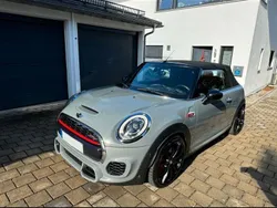 Grau Gebraucht 2017 Mini John Cooper Works Kleinwagen | 21.800 € (Fairer Preis)