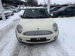 Weiß Gebraucht 2009 Mini ONE Kleinwagen | 2.790 € (Guter Preis)