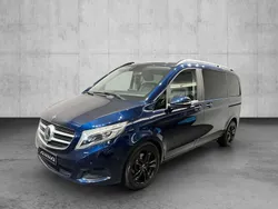 Blau Gebraucht 2018 Mercedes V250 Van / Kleinbus | 39.500 € (Fairer Preis)