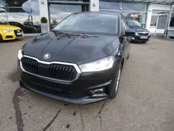 Schwarzmagic perleffekt Gebraucht 2023 Skoda Fabia Style Kleinwagen | 20.900 € (Fairer Preis)