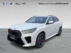 Alpinweiss iii Neu 2025 BMW iX2 M Sport SUV | 58.290 € (Teuer)