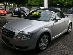 Silber Gebraucht 2004 Audi TT Roadster Cabrio | 9.500 € (Etwas zu teuer)