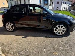 Schwarz Gebraucht 2012 Audi A1 Sportback Attraction Kleinwagen | 7.500 € (Fairer Preis)