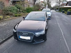 Schwarz Gebraucht 2012 Audi A4 Attraction Kombi | 10.500 € (Fairer Preis)