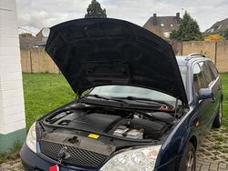Blau Gebraucht 2003 Ford Mondeo Kombi | 1.280 €
