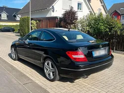 Schwarz Gebraucht 2011 Mercedes C220 Coupé | 9.500 € (Fairer Preis)