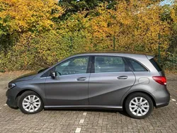 Beige Gebraucht 2018 Mercedes B180 Van / Kleinbus | 17.300 € (Superpreis)