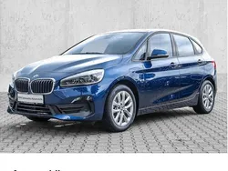 Blau Gebraucht 2020 BMW 225 Active Tourer iPerformance Van / Kleinbus | 20.740 € (Fairer Preis)