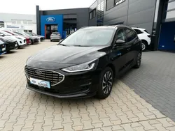 Schwarz Neu 2025 Ford Focus Titanium Limousine | 27.690 € (Guter Preis)