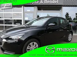 Onyxschwarz metallic (metallic) Gebraucht 2021 Mazda 2 Center-Line Limousine | 12.320 € (Fairer Preis)