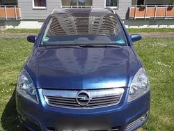 Blau Gebraucht 2007 Opel Zafira Van / Kleinbus | 2.000 € (Fairer Preis)