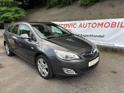 Grau Gebraucht 2011 Opel Astra Edition Kombi | 3.200 € (Fairer Preis)