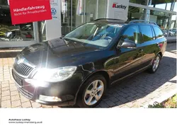Schwarz Gebraucht 2013 Skoda Octavia Best of Kombi | 4.295 € (Guter Preis)