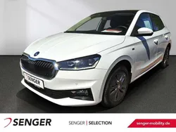 Weiss Gebraucht 2024 Skoda Fabia Drive Limousine | 21.480 € (Fairer Preis)